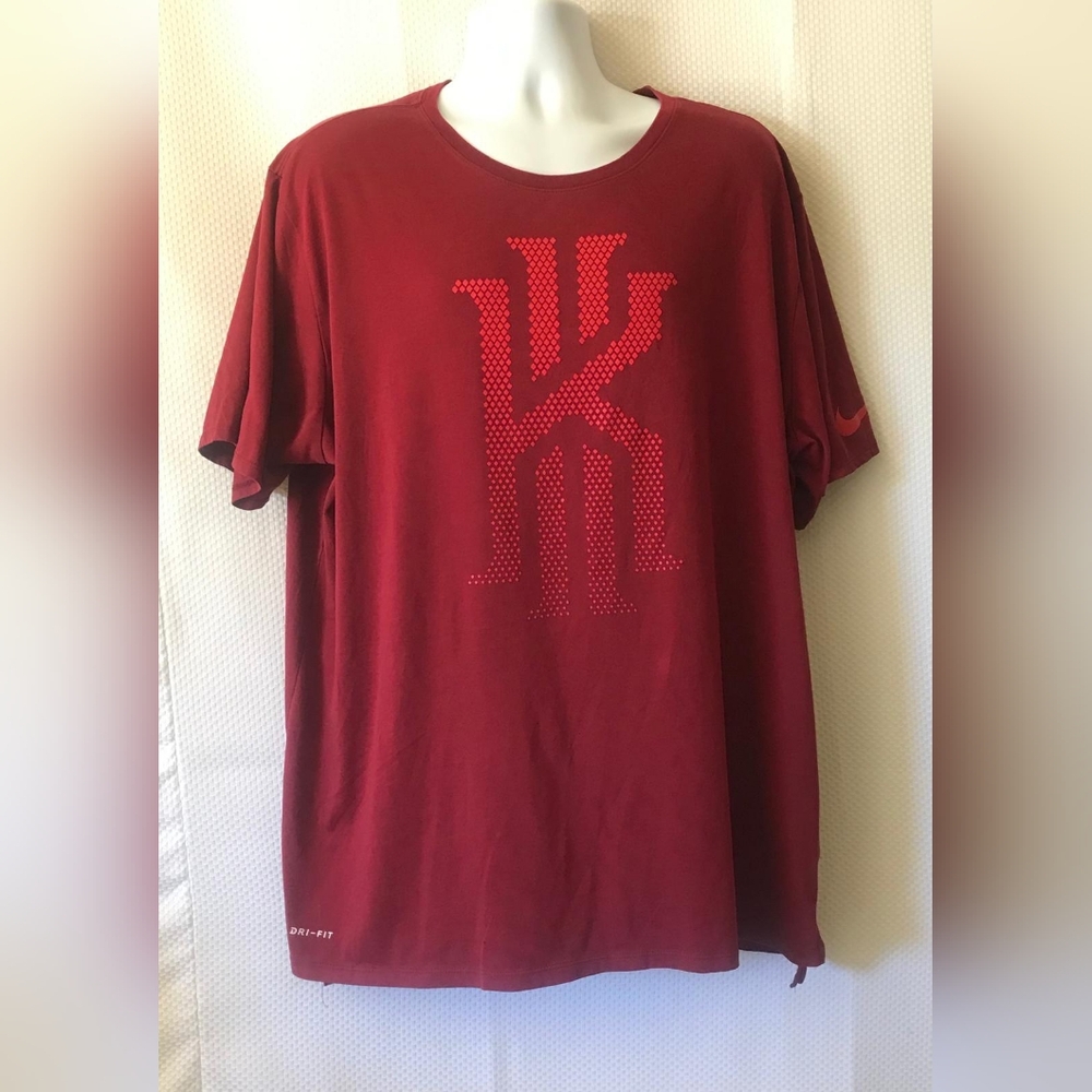 Nike Dri-FIT Athletic Cut Tee in Red